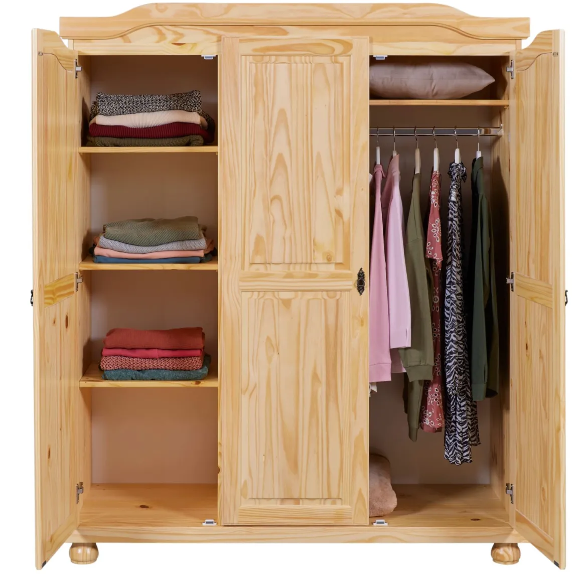 Armoire en bois massif 3 portes
