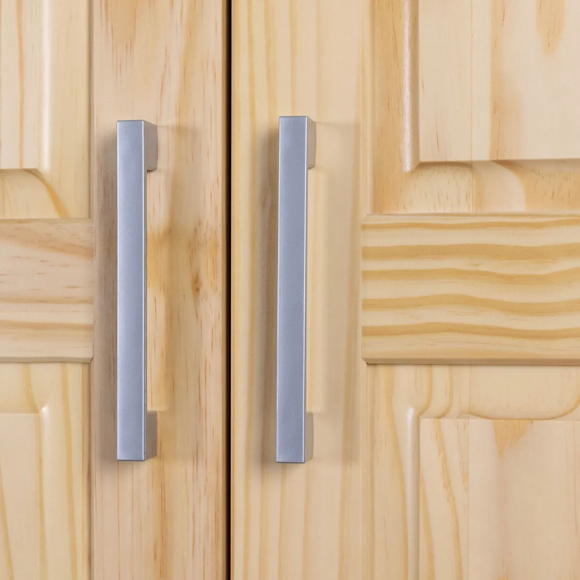 Armoire 2 portes en bois massif chêne clair - AR12019