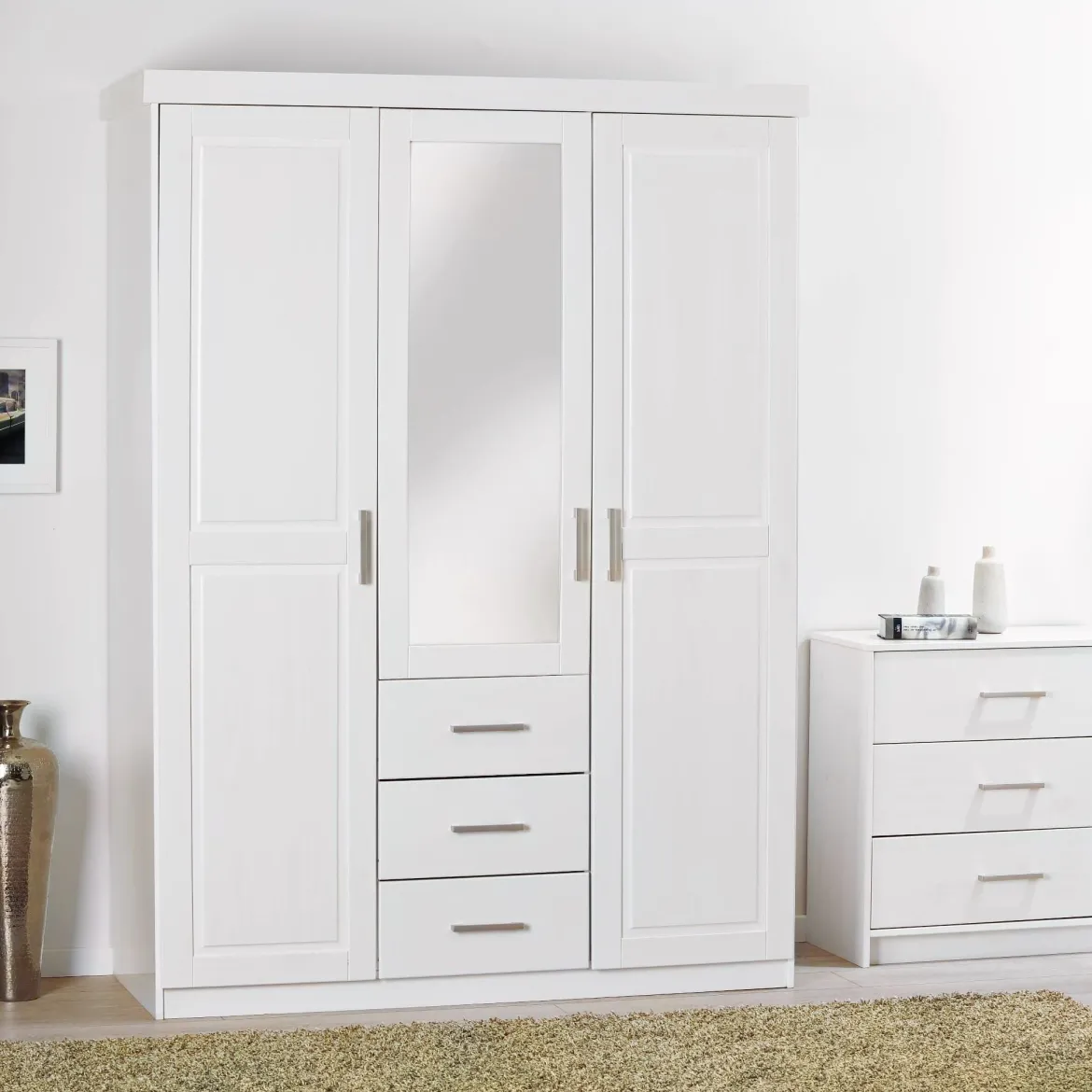 Armoire 3 portes 3 tiroirs en bois massif avec miroir - AR12045