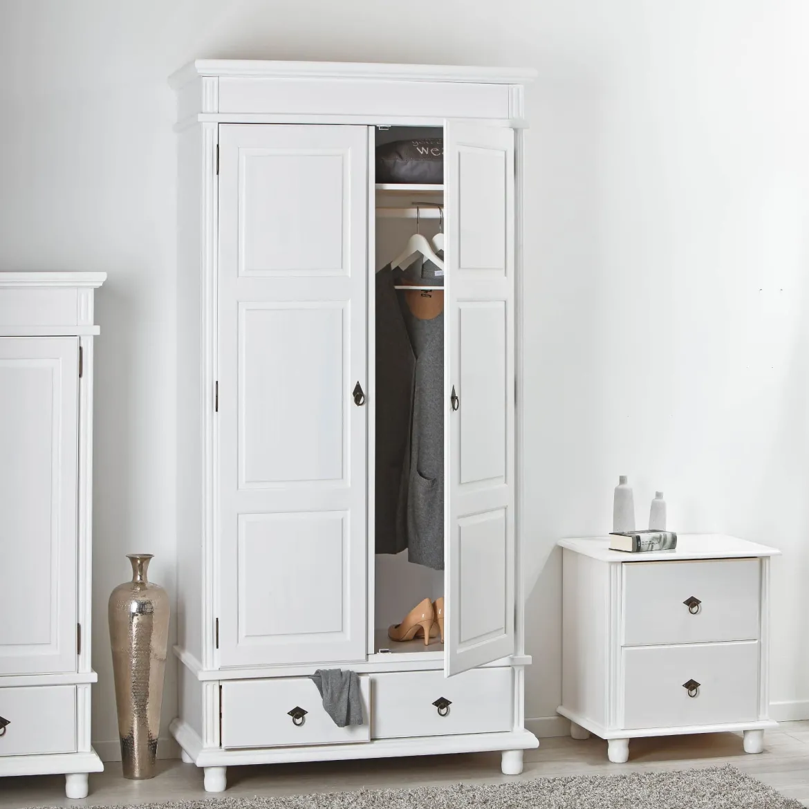 Armoire 2 portes 2 tiroirs en bois massif blanc - AR12049