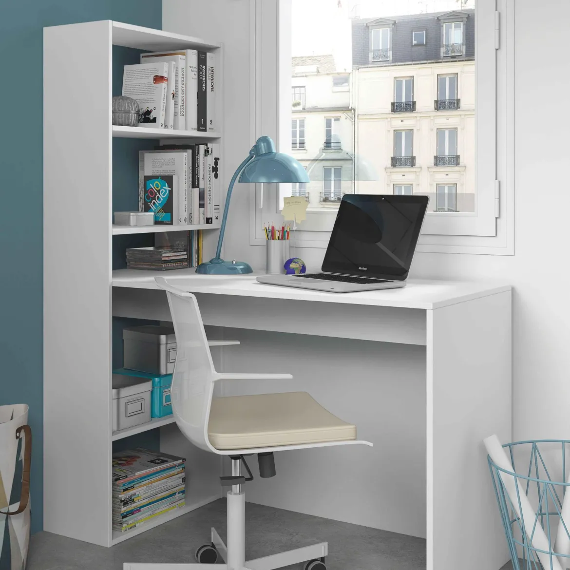 Bureau en bois réversible avec étagères
