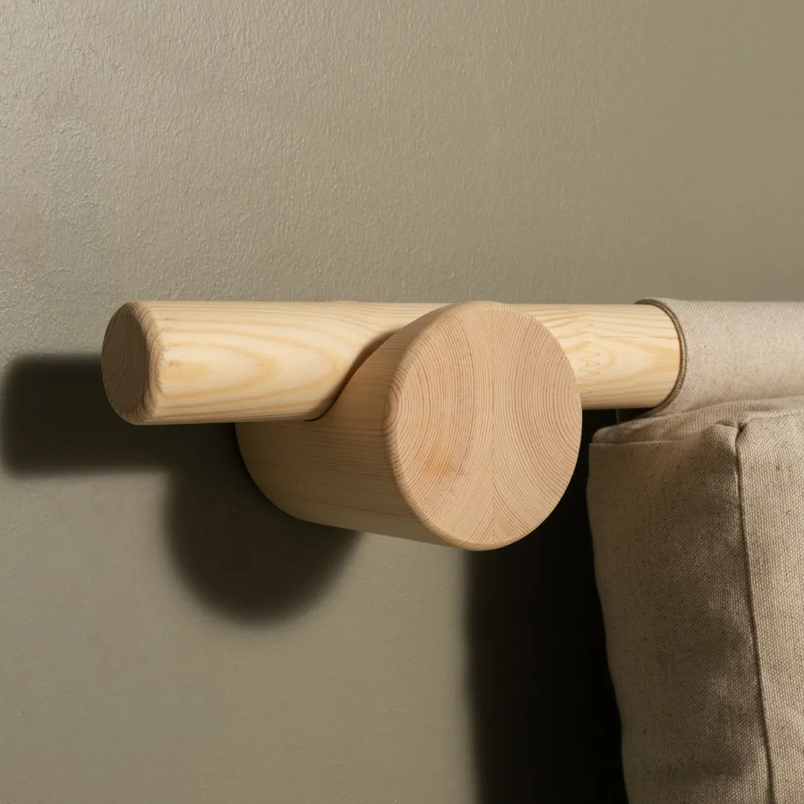 Canapé convertible futon HOOKED 135x200
