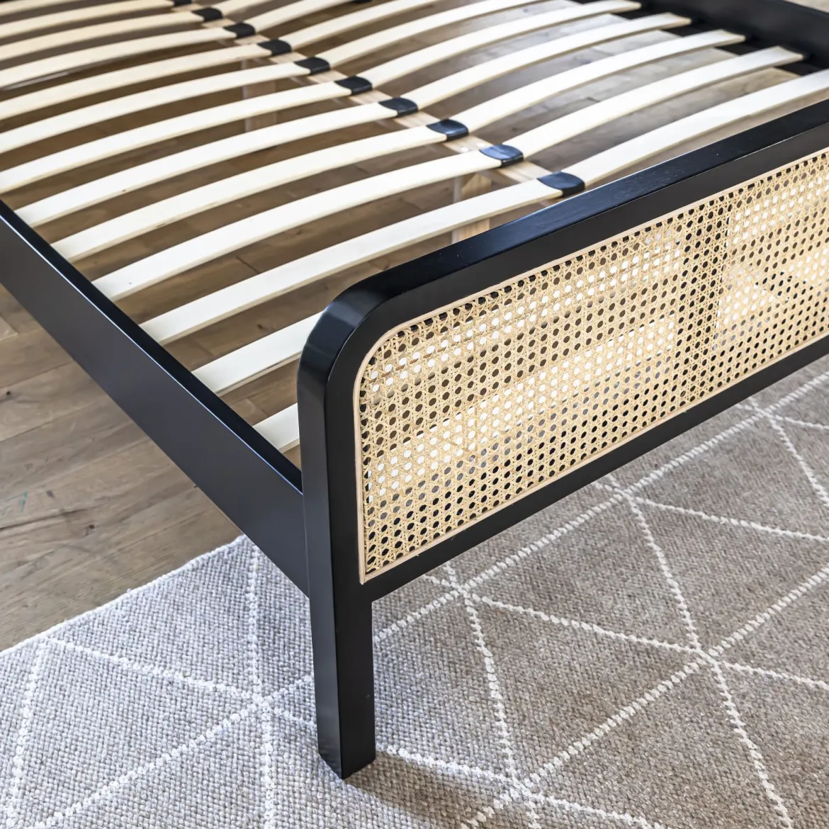 Chambre lit cannage avec commode ANNA