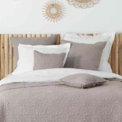 Couvre-lit microfibre lavée matelassé Florette 240x220 cm