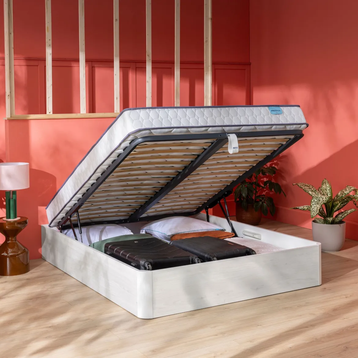 Ensemble lit coffre et matelas ressorts ensachés ferme Merinos