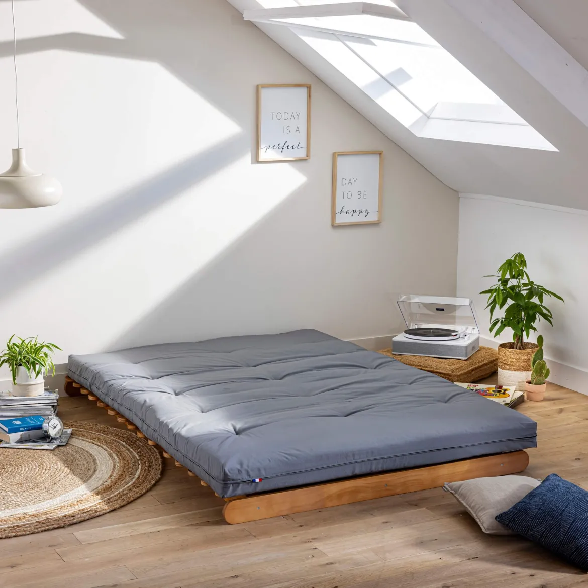 Ensemble matelas futon en coton et structure en bois massif naturel