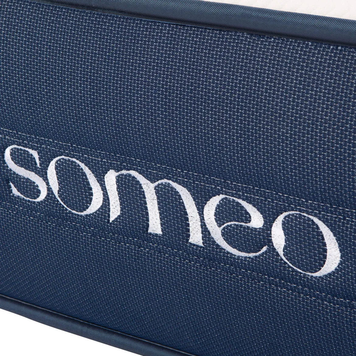 Ensemble matelas ressorts, latex et mémoire de forme, sommier, pieds, couette et oreiller Rêve 700 - SOMEO