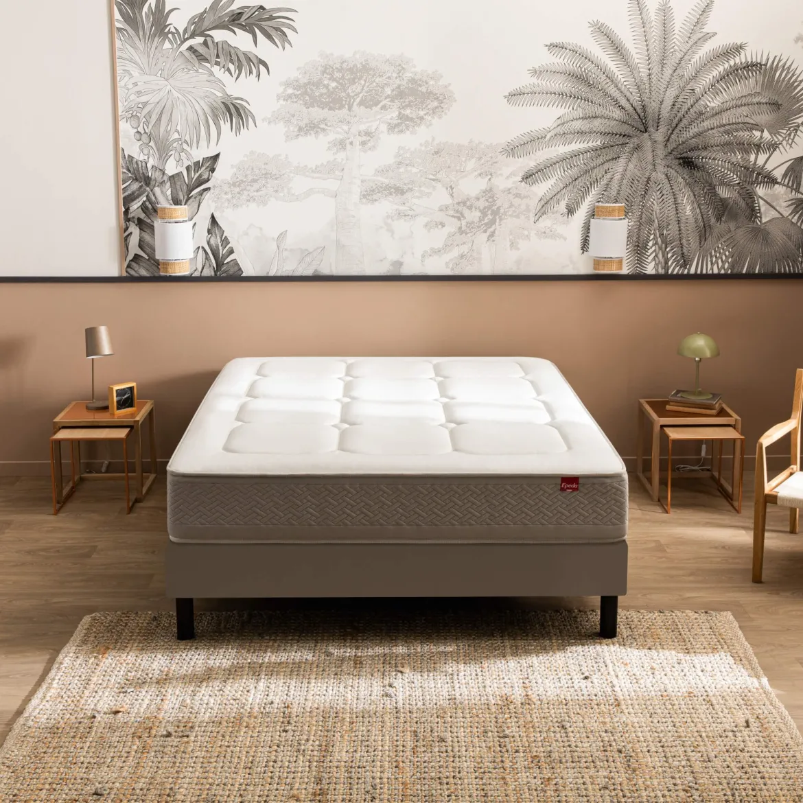 Ensemble sommier et matelas ressorts ensachés et mémoire de forme ferme Epeda Escapade