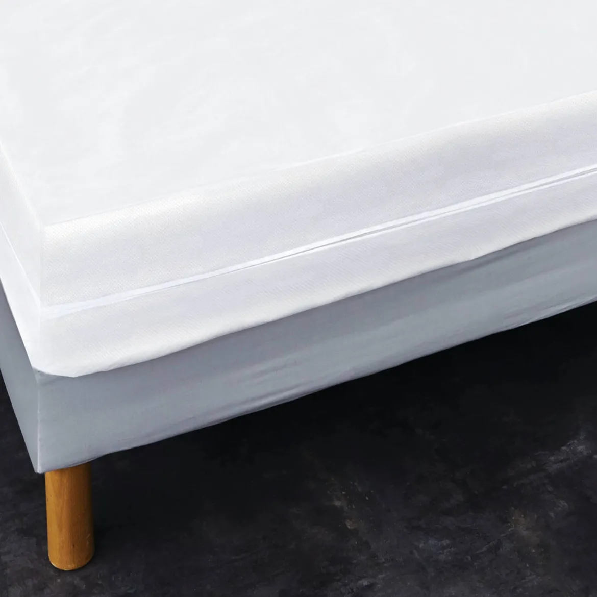 Housse de matelas anti-acariens et anti-punaises sans traitement