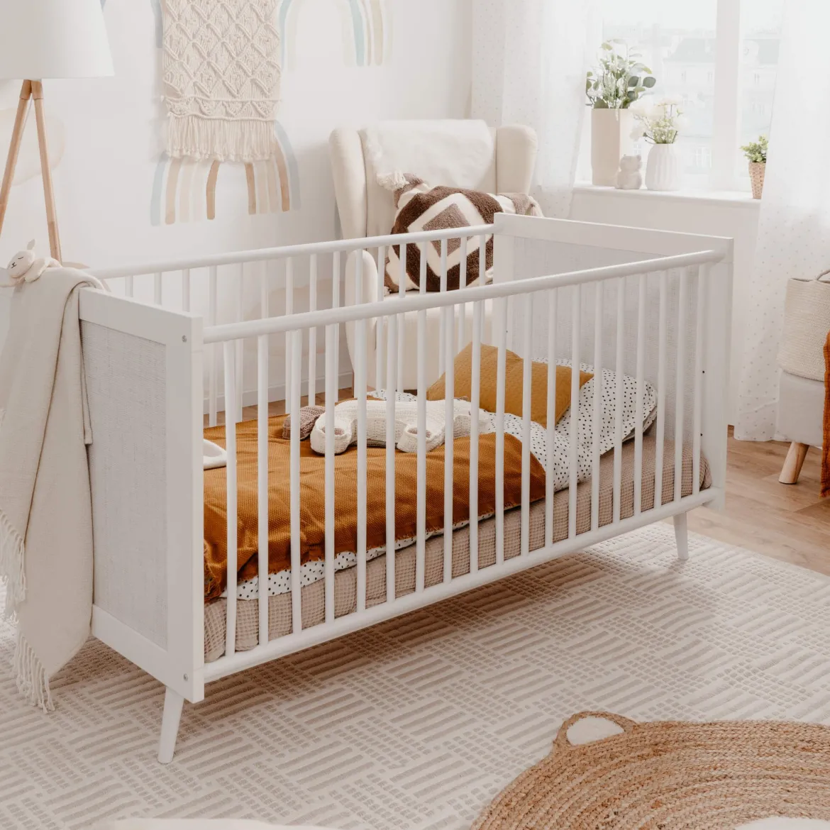Lit bébé à barreaux en bois imprimé cannage - LT7085