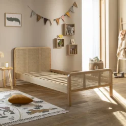 Lit enfant en pin massif avec véritable cannage ANNA - LT17018
