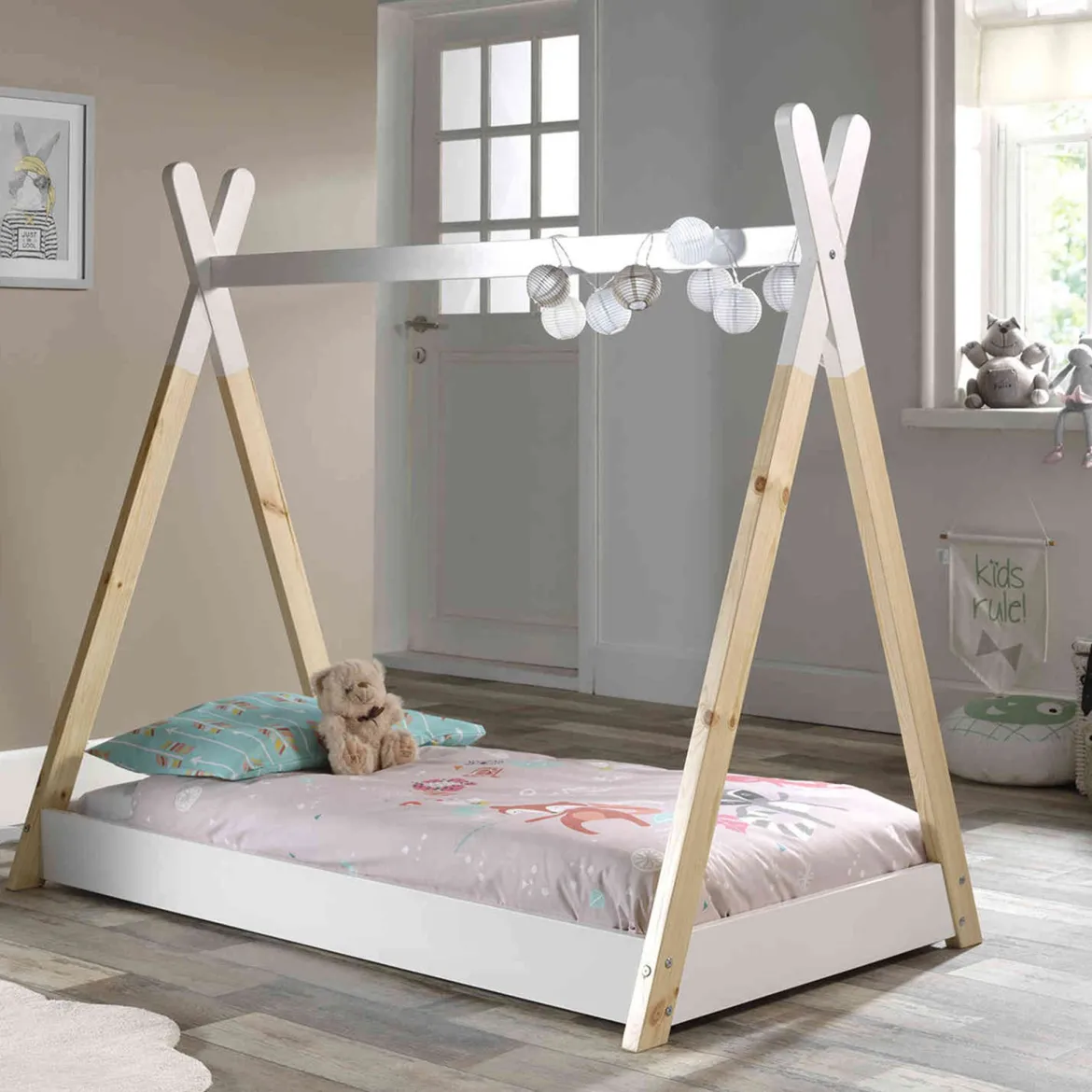 Lit enfant tipi inspiration Montessori en bois blanc - Terre de Nuit