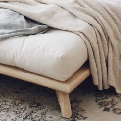 Lit futon SENZA en bois massif naturel