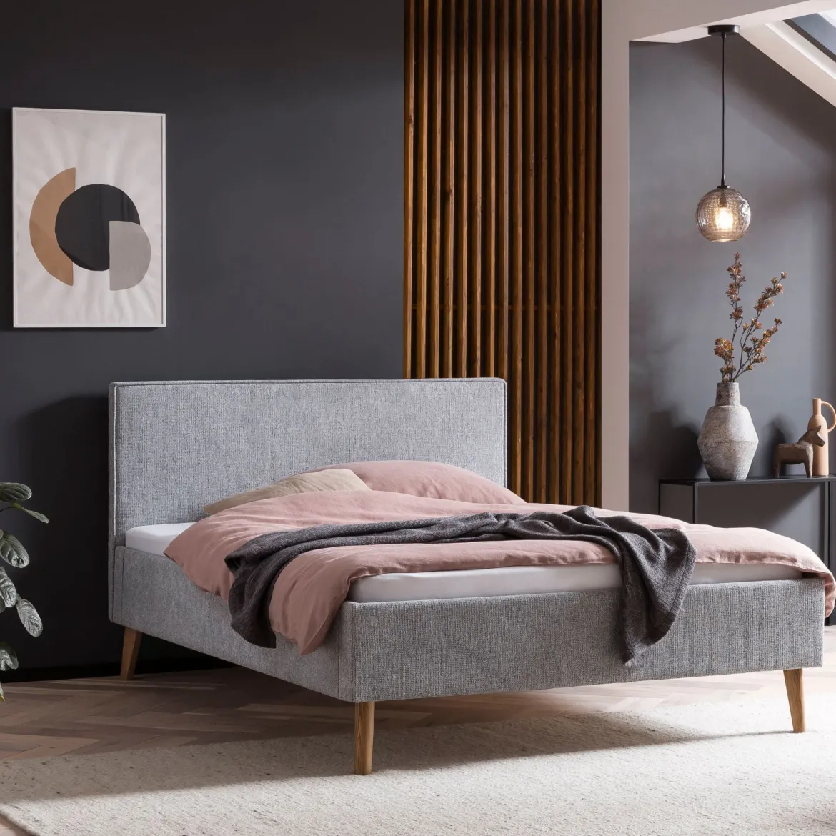 Lit revêtement tissu et pieds en bois massif gris - LT8008