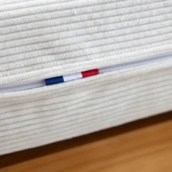 Matelas futon mémoire de forme ferme tissu velours côtelé - Terre de Nuit