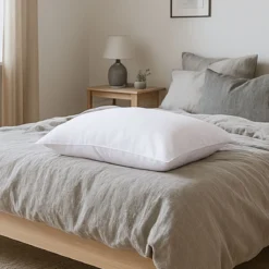 Oreiller recyclé moelleux enveloppe microfibre
