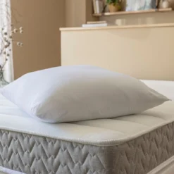 Pack couette chaude hiver et oreiller anti-acariens et anti-bactériens