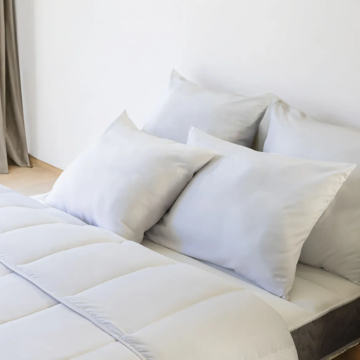 Pack couette 4 saisons et oreiller anti-acariens et anti-bactériens