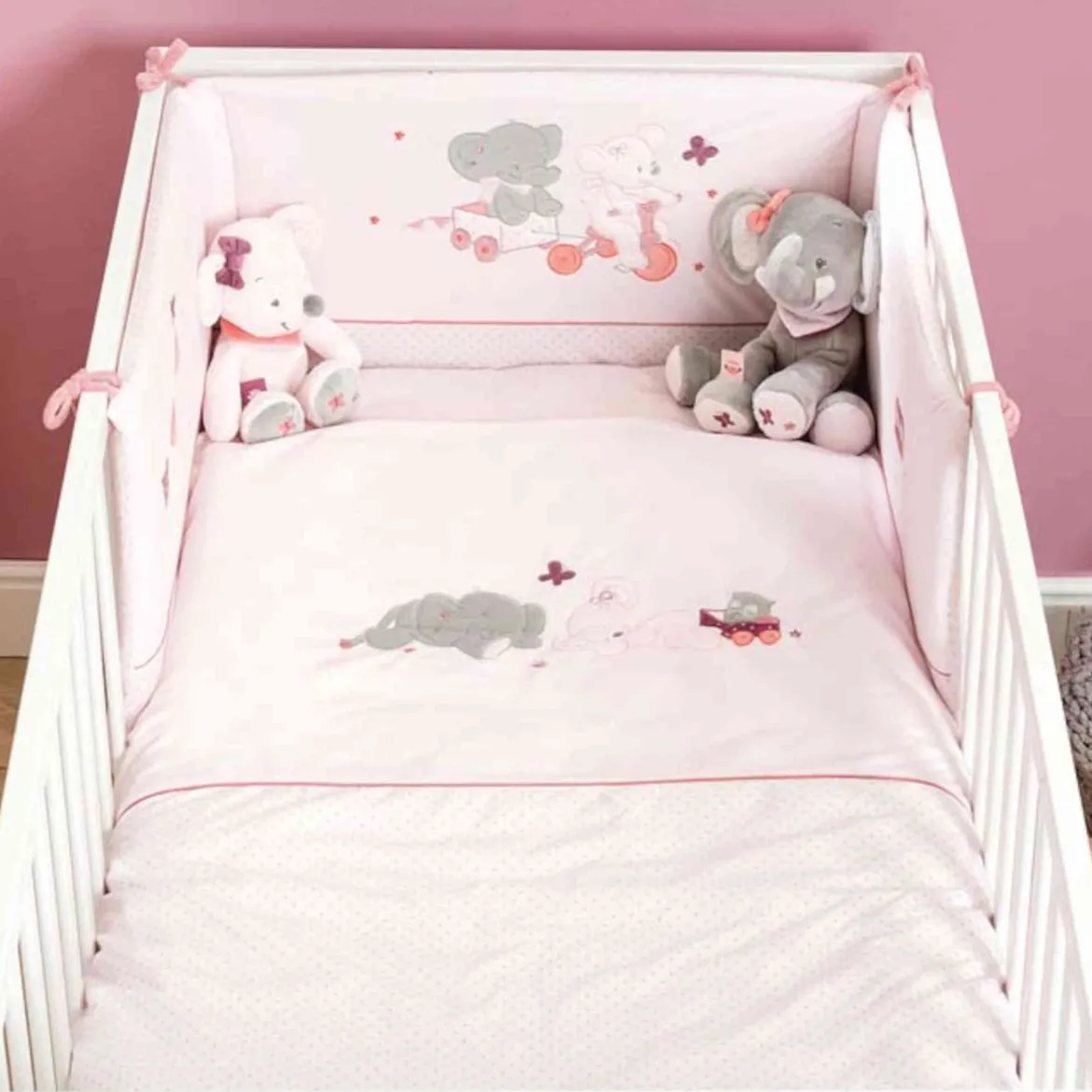 Peluche flatsie Adèle l'éléphante Nattou